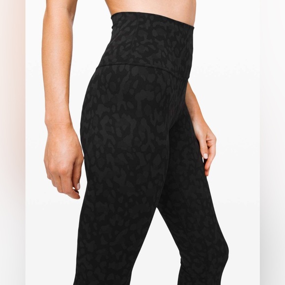 🤹🏽 Lululemon Align Cropped Leggings 21” - Picture 5 of 8